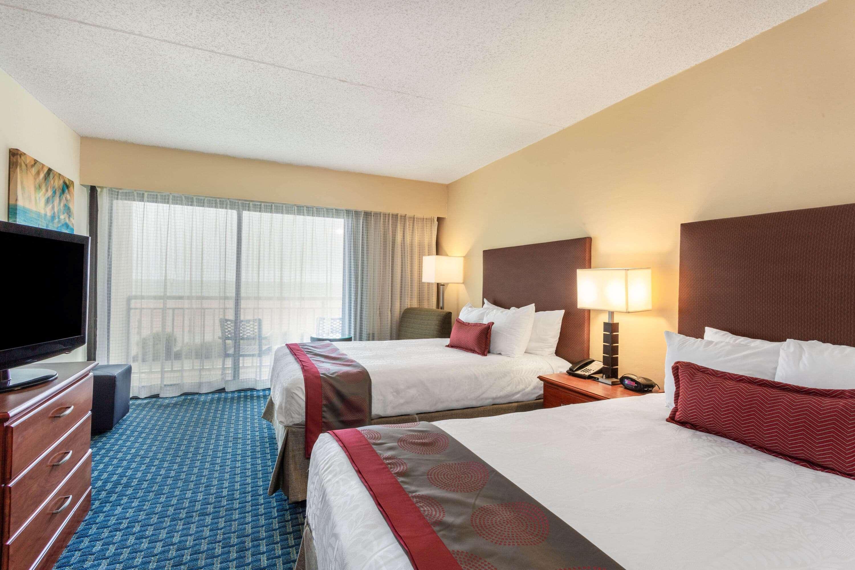 Ramada Plaza By Wyndham Virginia Beach Oceanfront Exterior foto