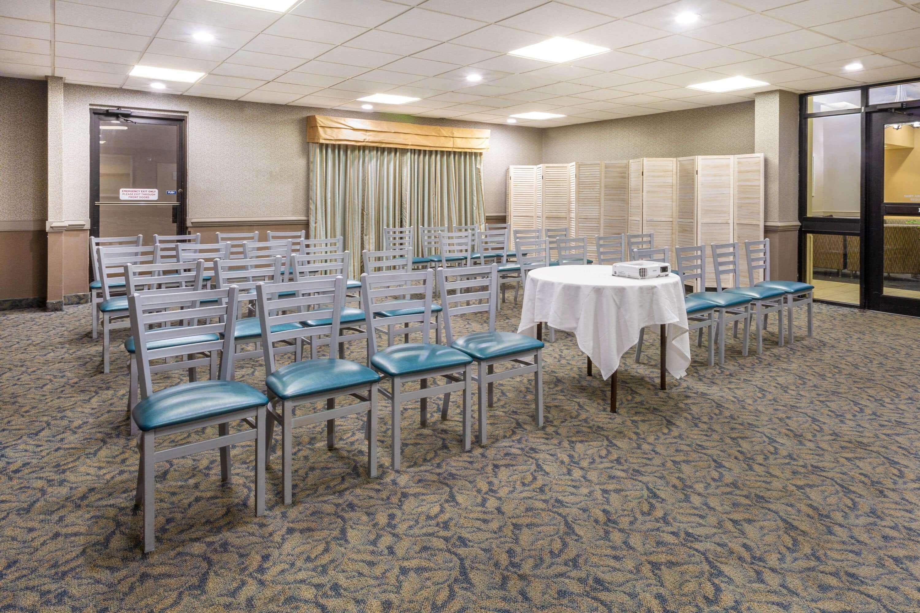 Ramada Plaza By Wyndham Virginia Beach Oceanfront Exterior foto
