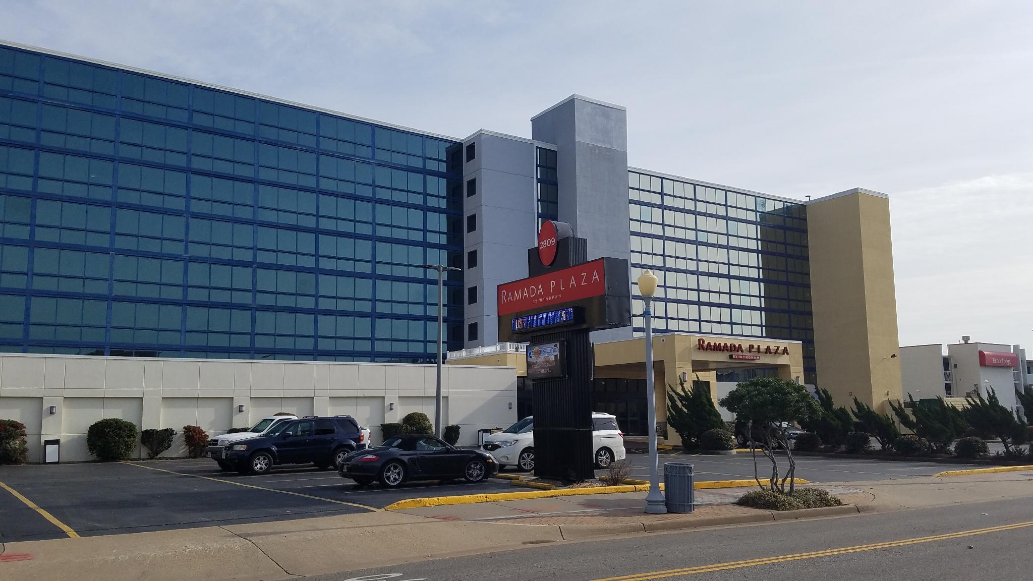 Ramada Plaza By Wyndham Virginia Beach Oceanfront Exterior foto